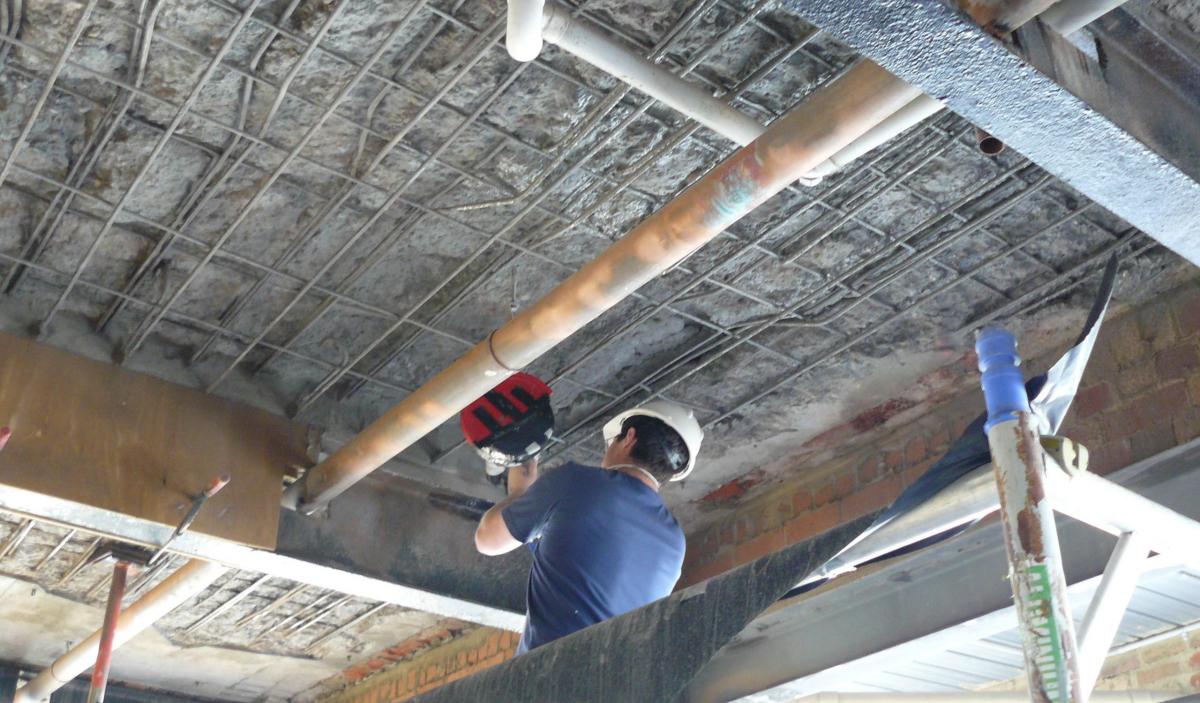 Восстановление ЖБК потолочных плит, наружной поверхности дымовых труб, колон, ригелей